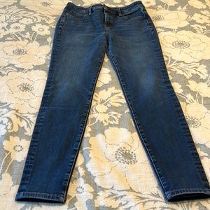 American Eagle size 8